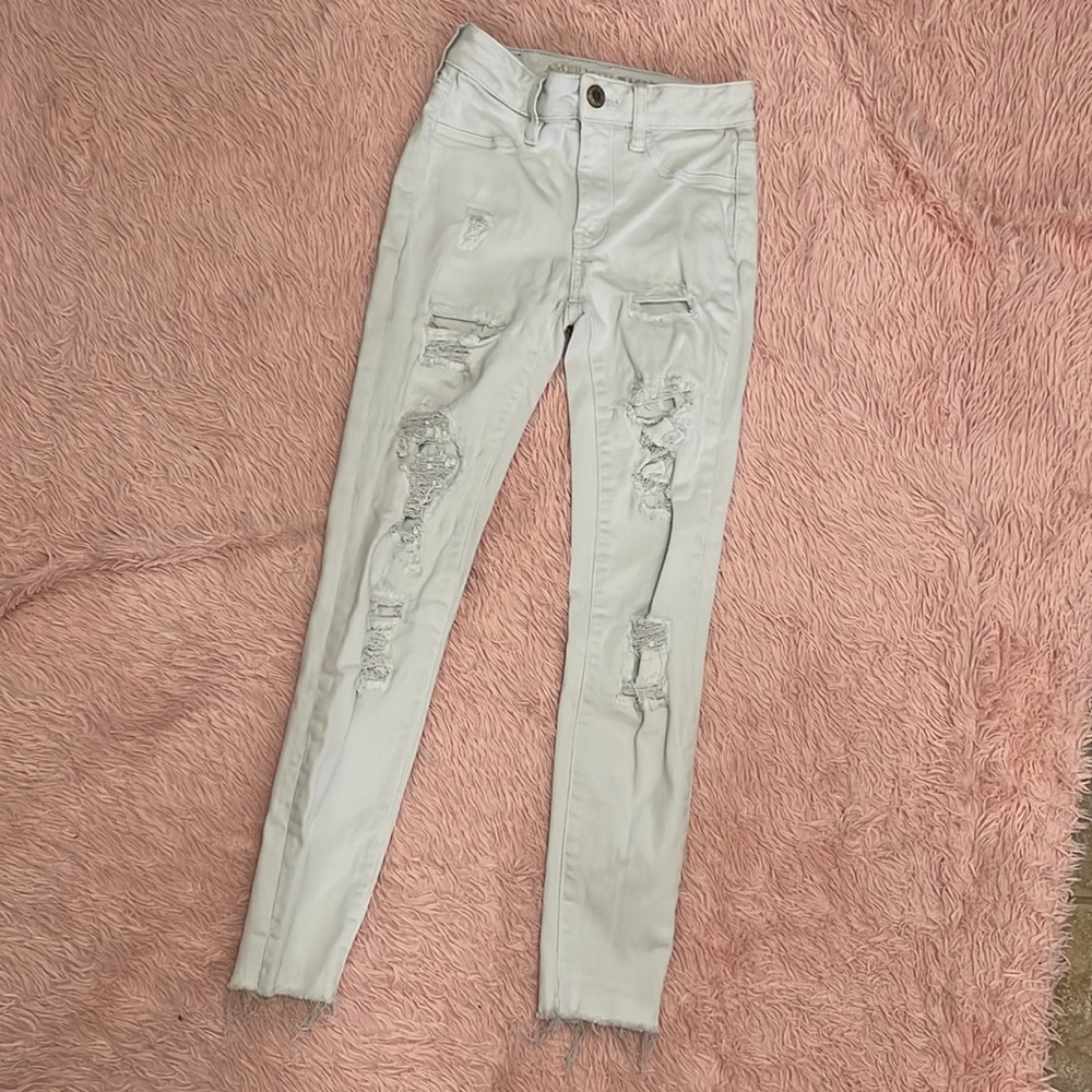 AMERICAN EAGLE OUTFITTERS - Size 0 - High Rise Jegging Crop -‎ THRASHED